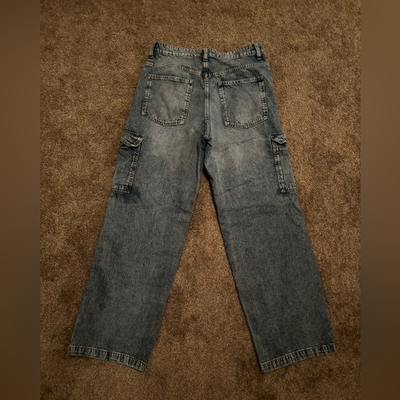 Woman’s cargo jeans - Picture 2 of 2